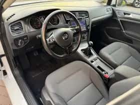 Volkswagen Golf (2013) thumbnail 11
