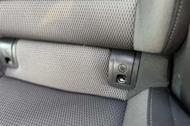 Volkswagen Golf (2013) thumbnail 21