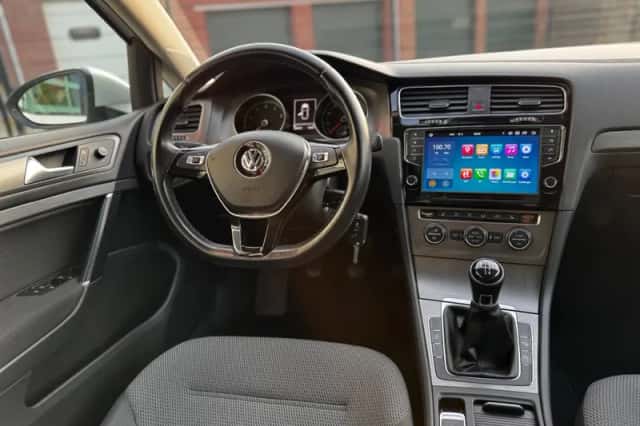 Volkswagen Golf (2013) thumbnail 24