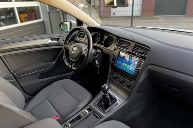 Volkswagen Golf (2013) thumbnail 30
