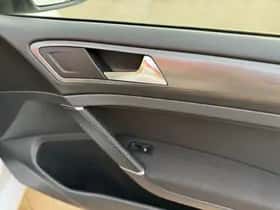 Volkswagen Golf (2013) thumbnail 32