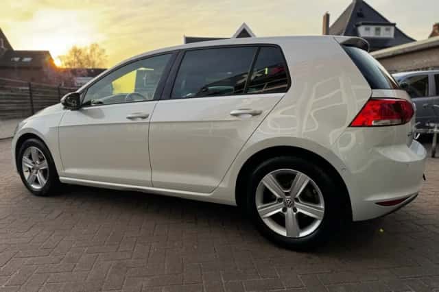 Volkswagen Golf (2013) thumbnail 6