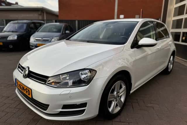 Volkswagen Golf (2013) thumbnail 8
