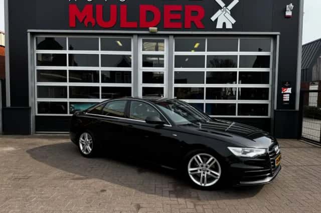 Audi A6 (2012) thumbnail 1