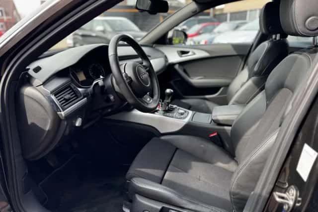 Audi A6 (2012) thumbnail 16