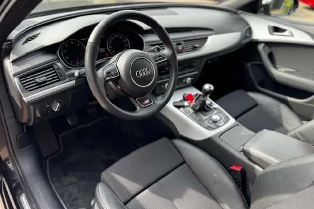 Audi A6 (2012) thumbnail 17
