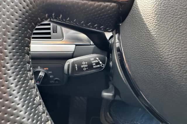 Audi A6 (2012) thumbnail 22