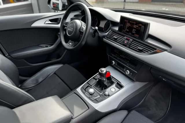 Audi A6 (2012) thumbnail 43