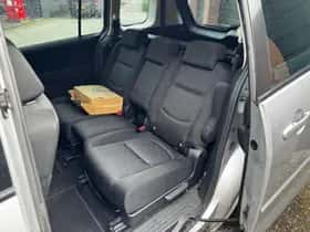 Mazda 5 (2008) thumbnail 17