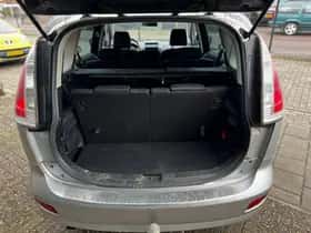 Mazda 5 (2008) thumbnail 20