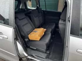 Mazda 5 (2008) thumbnail 24