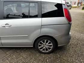 Mazda 5 (2008) thumbnail 6