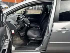 Mazda 5 (2008) thumbnail 10