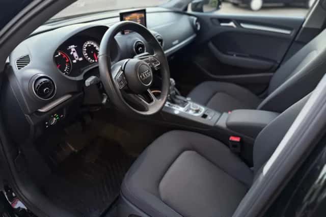 Audi A3 (2018) thumbnail 15
