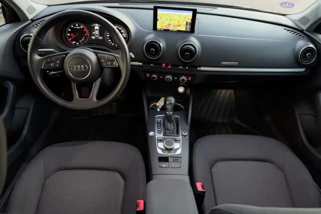 Audi A3 (2018) thumbnail 16