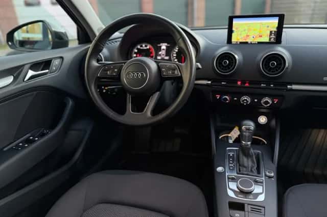 Audi A3 (2018) thumbnail 17