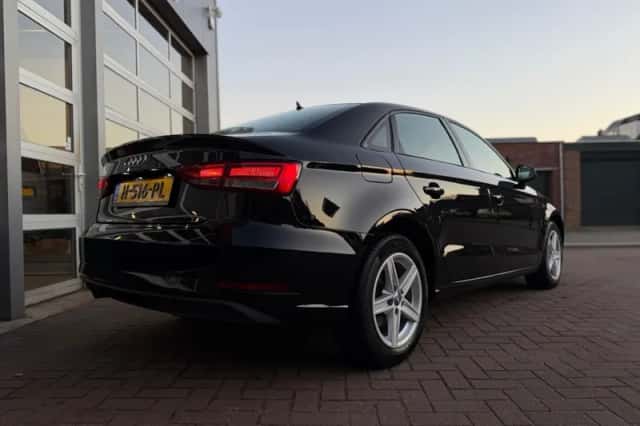 Audi A3 (2018) thumbnail 6