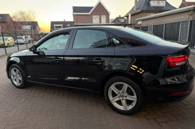 Audi A3 (2018) thumbnail 8