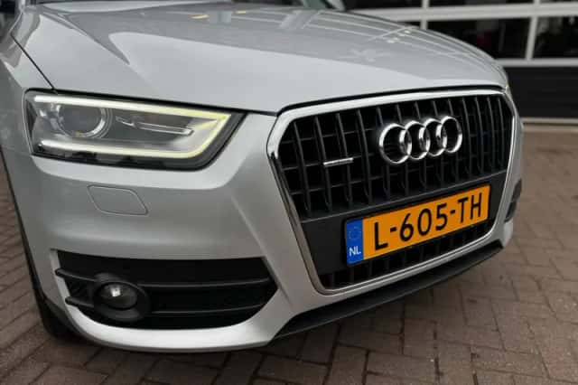 Audi Q3 (2014) thumbnail 14
