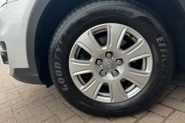 Audi Q3 (2014) thumbnail 31
