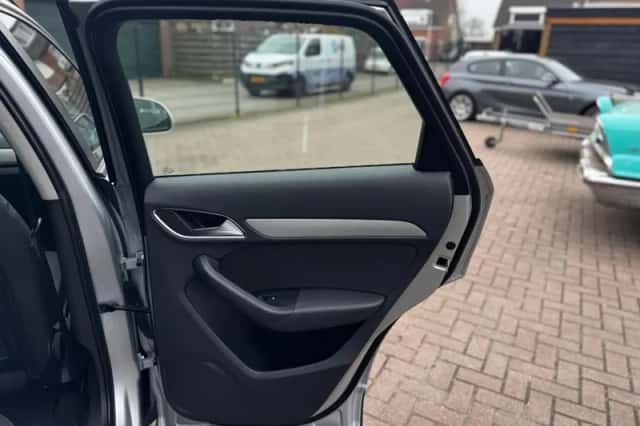 Audi Q3 (2014) thumbnail 40