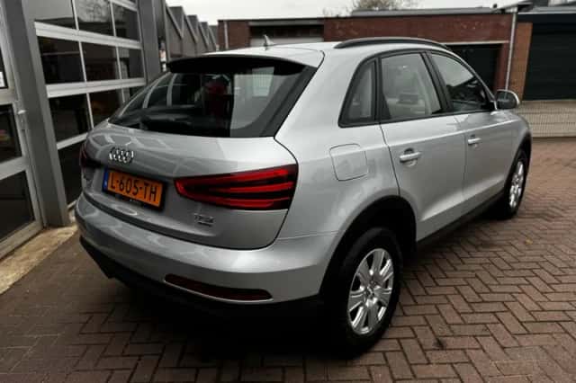 Audi Q3 (2014) thumbnail 6