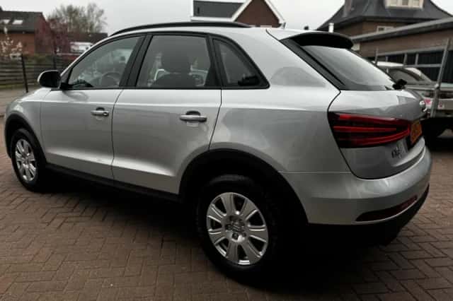 Audi Q3 (2014) thumbnail 10
