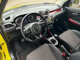 Suzuki Swift (2018) thumbnail 17