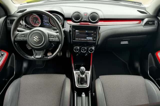 Suzuki Swift (2018) thumbnail 18