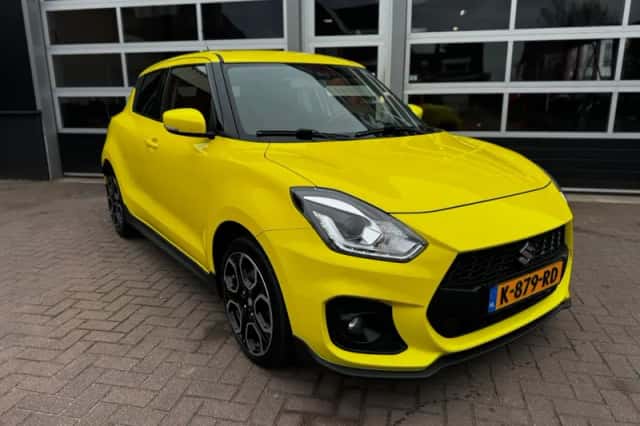Suzuki Swift (2018) thumbnail 3
