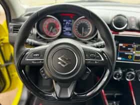 Suzuki Swift (2018) thumbnail 22