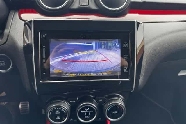 Suzuki Swift (2018) thumbnail 25