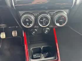 Suzuki Swift (2018) thumbnail 26