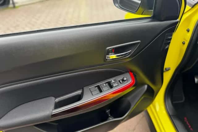 Suzuki Swift (2018) thumbnail 29
