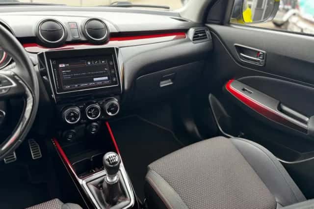 Suzuki Swift (2018) thumbnail 31