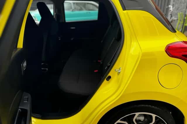 Suzuki Swift (2018) thumbnail 33