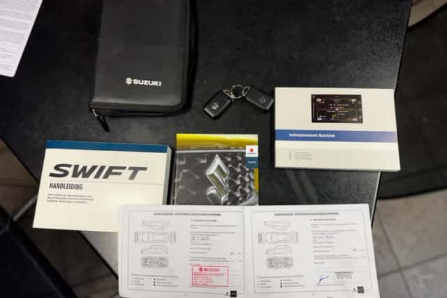 Suzuki Swift (2018) thumbnail 39