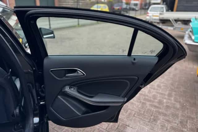 Mercedes-Benz A-Klasse (2016) thumbnail 28