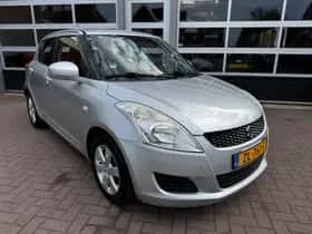 Suzuki Swift (2011) thumbnail 3