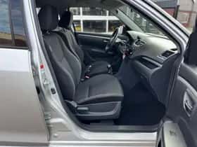 Suzuki Swift (2011) thumbnail 30