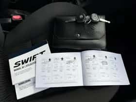 Suzuki Swift (2011) thumbnail 37