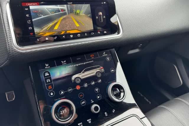 Land Rover Range Rover Velar (2017) thumbnail 23