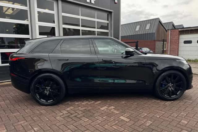 Land Rover Range Rover Velar (2017) thumbnail 4