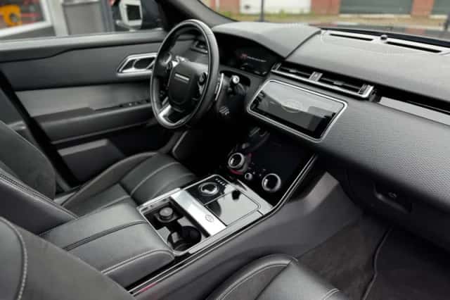 Land Rover Range Rover Velar (2017) thumbnail 46