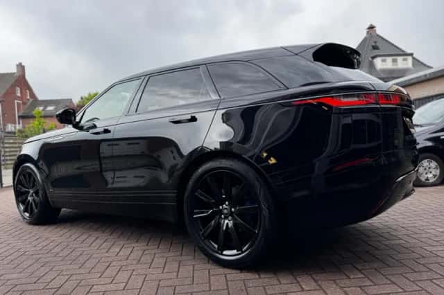Land Rover Range Rover Velar (2017) thumbnail 9