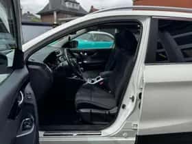 Nissan Qashqai (2016) thumbnail 12