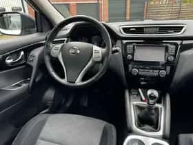 Nissan Qashqai (2016) thumbnail 16
