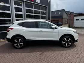 Nissan Qashqai (2016) thumbnail 4