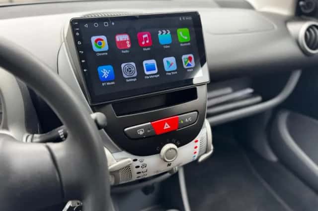 Toyota Aygo (2010) thumbnail 19
