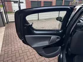Toyota Aygo (2010) thumbnail 20